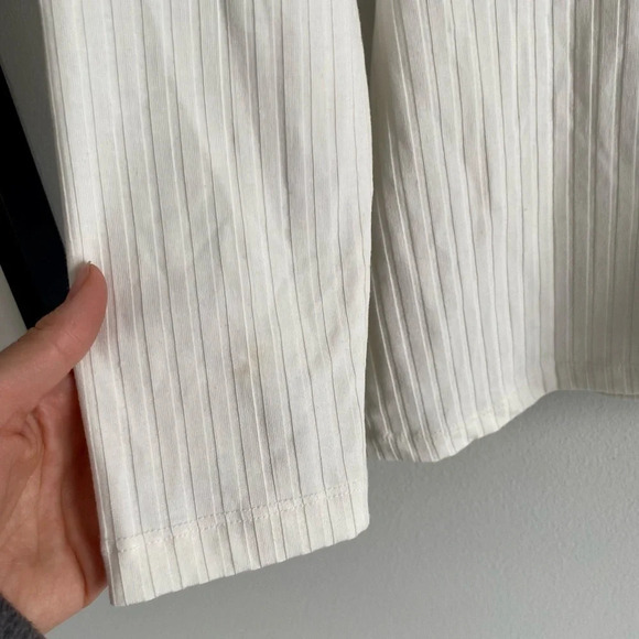 Banana Republic  White Wrap Long Sleeve Ribbed Top Size M - Picture 8 of 11